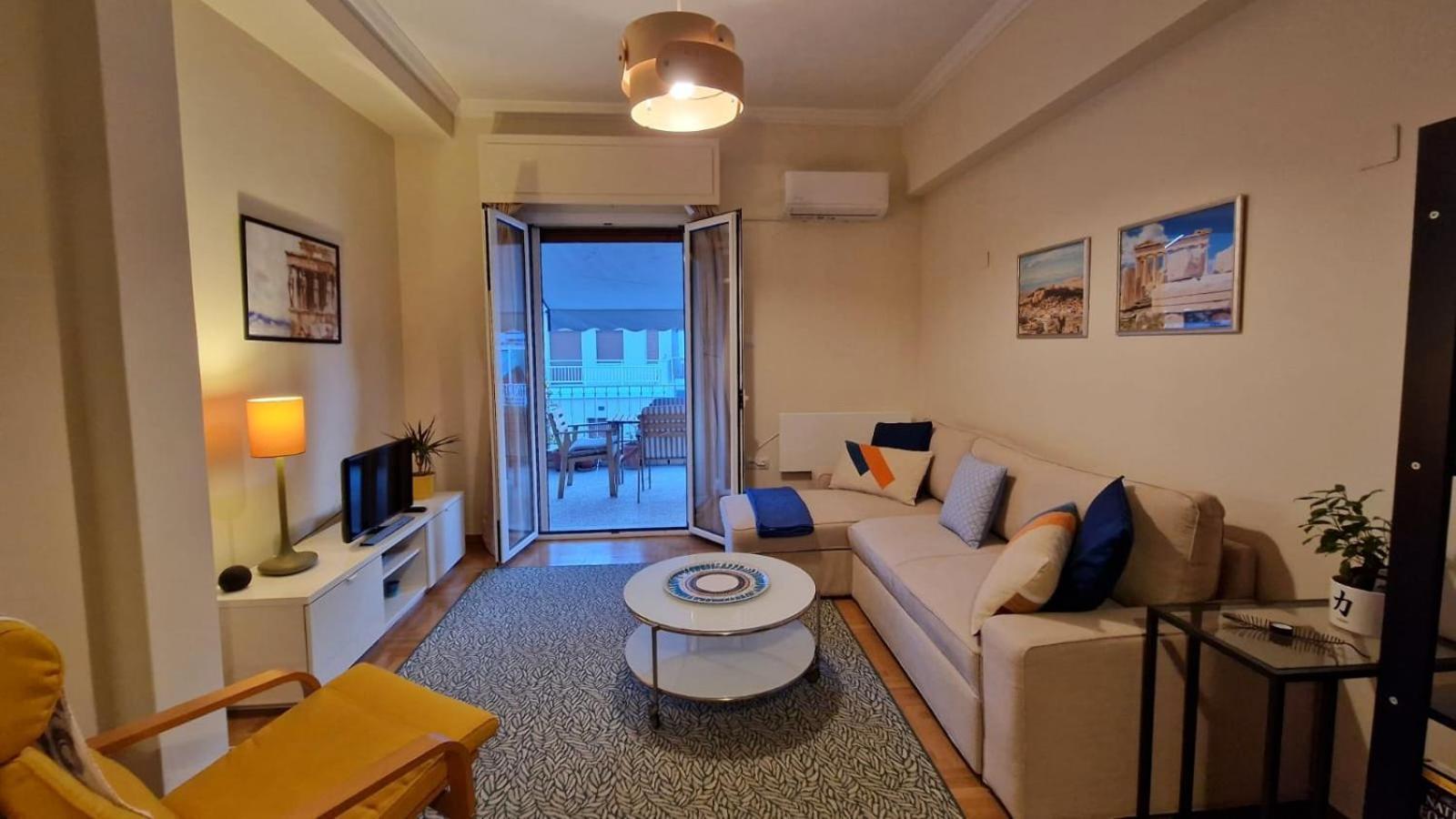 Cozy Apartment With Wrap Around Balcony Atenas Exterior foto